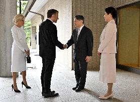 Emperor meets with French president