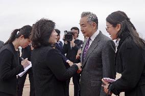 Chinese foreign minister arrives in Pyongyang
