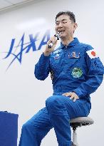 Astronaut Yui meets press