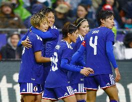 Football: friendly between Japan and U.S.