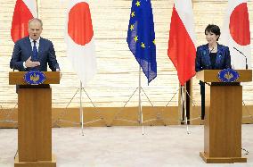 Japan-Poland summit