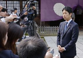 Japanese lawmaker visits Yasukuni shrine