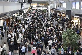Traffic control glitch delay flights at Haneda airport