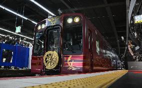 New sightseeing train in western Japan