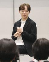 Kagiyama attends talk event in Tokyo