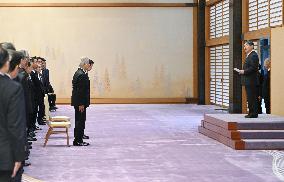 Emperor meets with lawmakers at palace