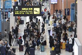 Return rush of Golden Week travelers in Japan