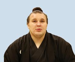 Sumo: Ukrainian ozeki Aonishiki