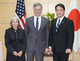 Japan agrees on economic cooperation with New Mexico, Wyoming