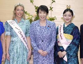 Japanese, U.S. cherry blossom queens