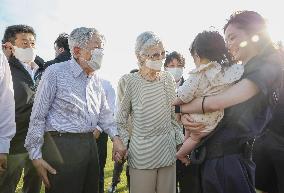 Ex-Emperor Akihito stays at imperial villa in Hayama