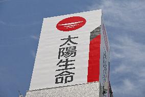 Taiyo Life signboard and logo
