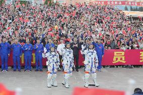China launches new spaceship