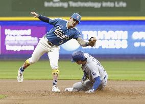 Baseball: Dodgers vs. Brewers