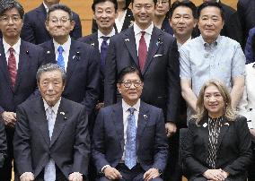 Philippine president in Japan's parliament