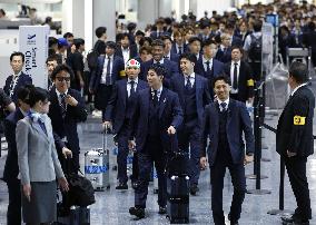 Football: Japan players departing for Mexico