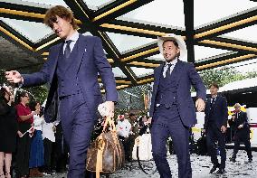 Football: Japan players arrive in Mexico