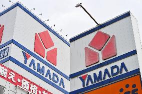 Electronics retailers Yamada, Edion eye business integration