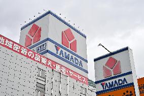 Electronics retailers Yamada, Edion agree to business integration