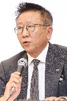 Press Conference on the Management Integration of Yamada HD and Edion