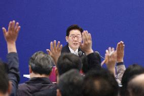 1 year since S. Korean President Lee took office