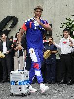 Football: Japan team heads for Nashville