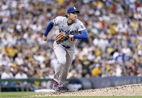 Baseball: Dodgers vs. Pirates