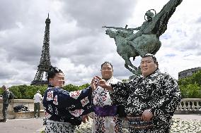 Sumo: Paris tournament