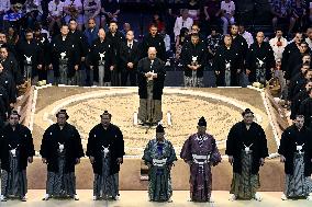Sumo: Paris tournament