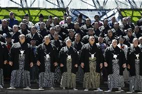 Sumo: Paris tournament