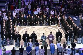 Sumo: Paris tournament