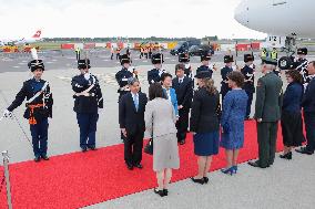 Japan's emperor, empress arrive in Netherlands
