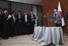Japan PM meets press in Rome