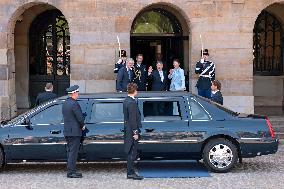 Japan's emperor, empress in Amsterdam