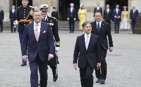 Japan's emperor, empress in Amsterdam