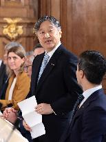 Japan's emperor in The Hague
