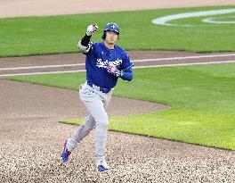 Baseball: Dodgers vs. Twins