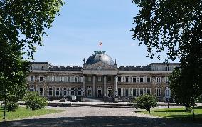 Japan emperor, empress in Brussels
