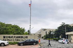 Japan's Fuji Electric workers detained in China