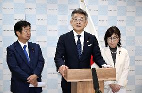 LDP lawmaker meets with S. Korean president in Seoul