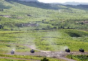 Japan-U.S. joint firing drill