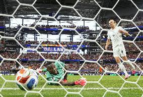 Football: 2026 World Cup