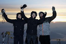Mt. Fuji climbing season