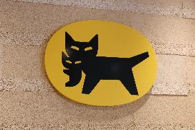 Yamato Holdings Sign and Logo