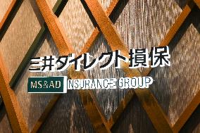 Mitsui Direct General Insurance Sign and Logo