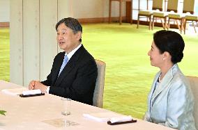 Japan emperor talks with art award winners