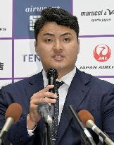 Baseball: Stanford slugger Sasaki to join Marlins