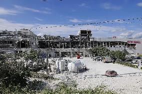 Aftermath of Aeon mall explosion following Kumamoto quake
