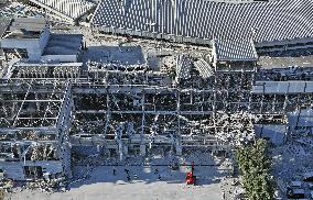 Aftermath of Aeon mall explosion following Kumamoto quake