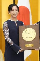 10-time Olympic skating medalist Takagi given People's Honor Award